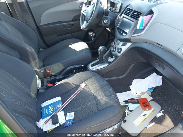 Chevrolet Sonic Lt Auto 2015 1G1JC5SH1F4181969 Image 5