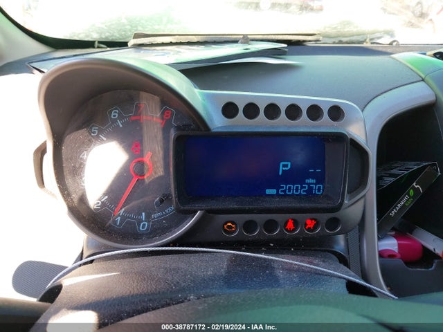 Chevrolet Sonic Lt Auto 2015 1G1JC5SH1F4181969 Image 7