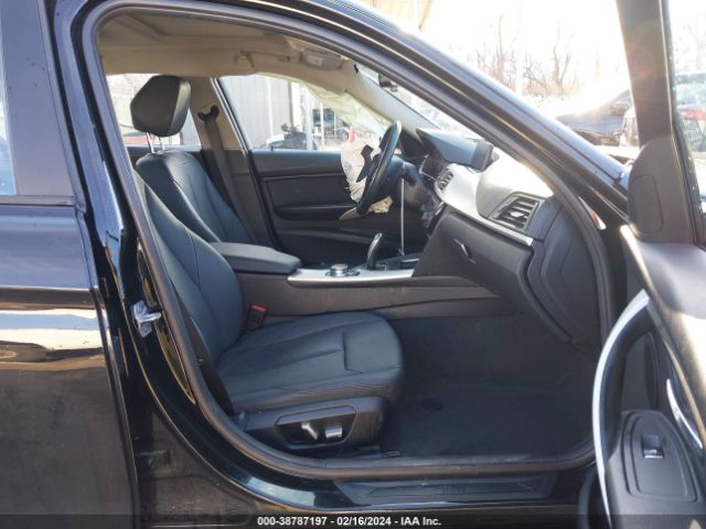 WBA8E5G50JNV01863 BMW 320i Xdrive