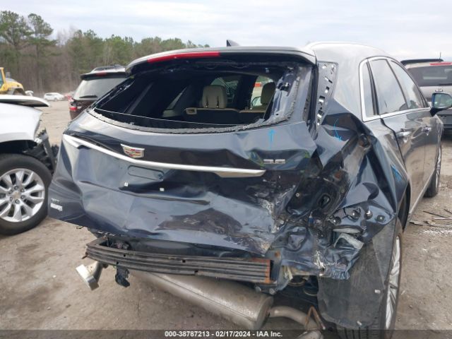 1GYKNDRS8JZ227918 Cadillac XT5 LUXURY