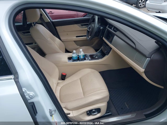 2020 JAGUAR XF SPORTBACK SAJBK2GX2LCY84285 Photo 4