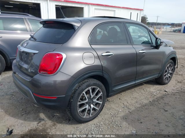 ZFBCFYET2GP409229 Fiat 500x Trekking Plus