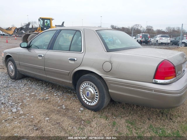 2001 FORD CROWN VICTORIA VIN: 2FAFP73W91X147683