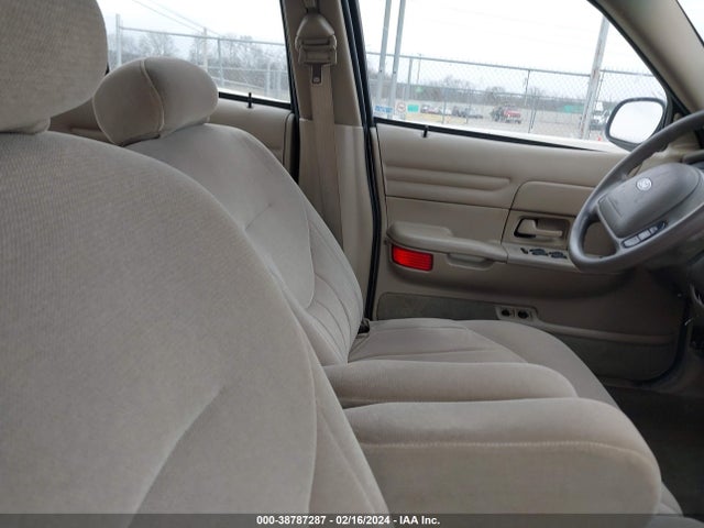 2001 FORD CROWN VICTORIA VIN: 2FAFP73W91X147683