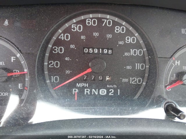 2001 FORD CROWN VICTORIA VIN: 2FAFP73W91X147683