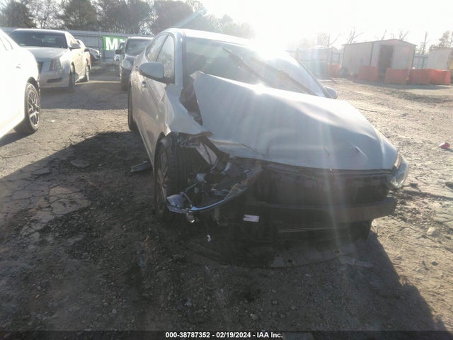 2018 5NPD84LF6JH306383 main image