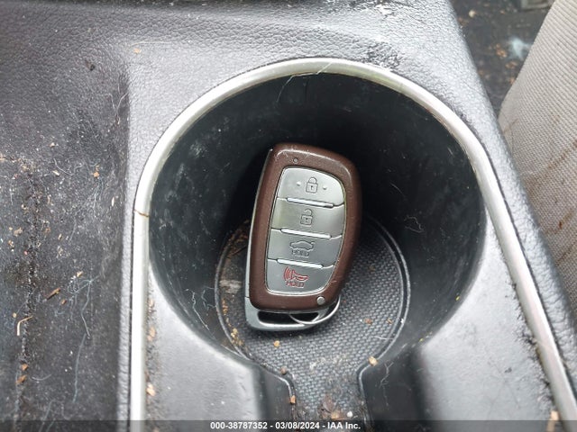 Hyundai Elantra Value Edition 2018 5NPD84LF6JH306383 Image 11