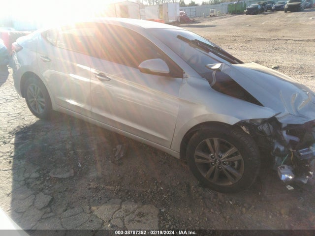 Hyundai Elantra Value Edition 2018 5NPD84LF6JH306383 Image 13