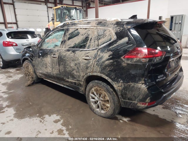 38787430 :رقم المزاد ، KNMAT2MV1HP513578 vin ، 2017 Nissan Rogue Sv مزاد بيع