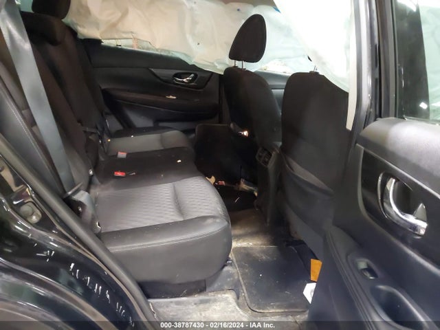 38787430 :رقم المزاد ، KNMAT2MV1HP513578 vin ، 2017 Nissan Rogue Sv مزاد بيع