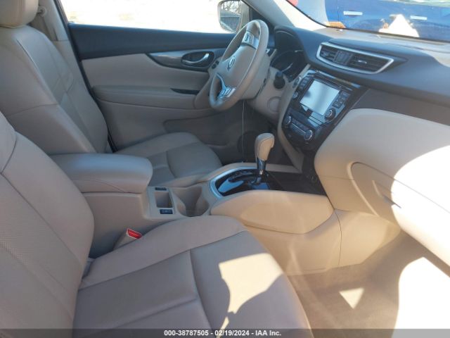 5N1AT2MT5FC790278 Nissan Rogue Sl