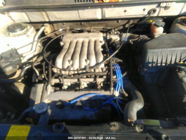 2001 HYUNDAI SANTA FE 2.7L V6 GLS/2.7L V6 LX VIN: KM8SC83D11U090228