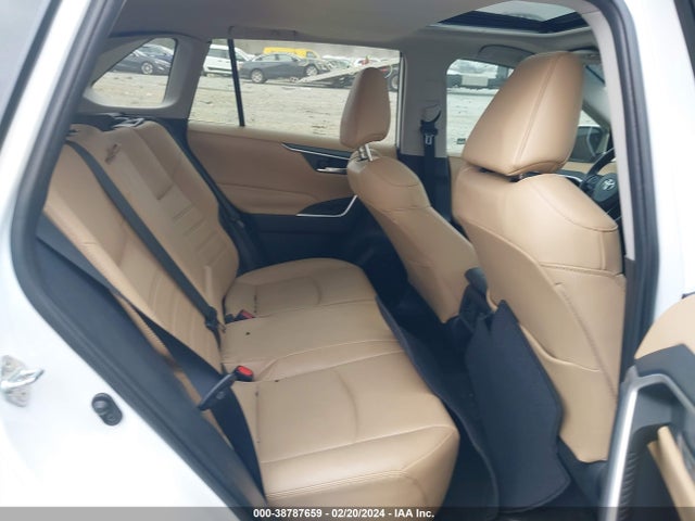 Toyota Rav4 Xle Premium 2019 2T3C1RFVXKW047147 Image 8