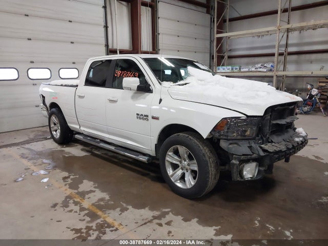 RAM 1500 Sport 2016 1C6RR7UTXGS313850 главное изображение