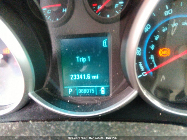 2011 CHEVROLET CRUZE LS VIN: 1G1PC5SH7B7237772