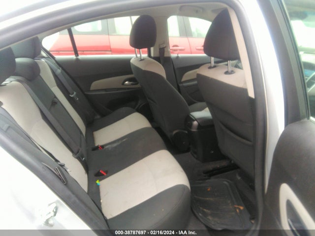 2011 CHEVROLET CRUZE LS VIN: 1G1PC5SH7B7237772
