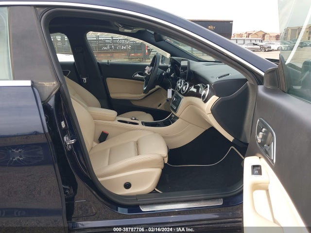 Mercedes-Benz CLA 250 2018 WDDSJ4EB4JN637135 Image 5