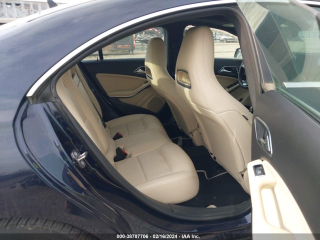 Mercedes-Benz CLA 250 2018 WDDSJ4EB4JN637135 Image 8