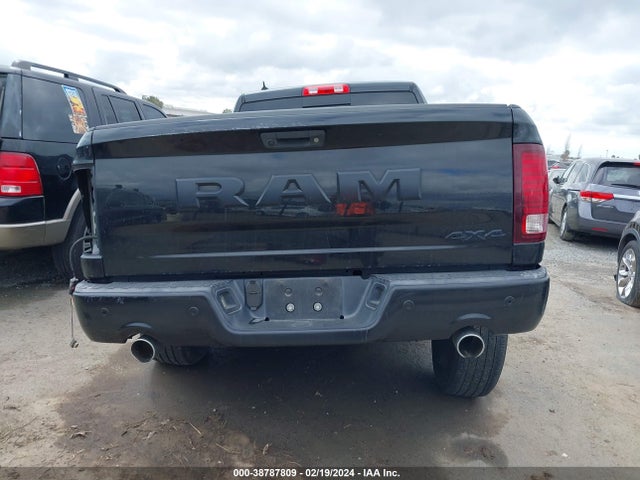 RAM 1500 Night Quad Cab 4x4 6'4 Box 2017 1C6RR7HT2HS811990 Image 16
