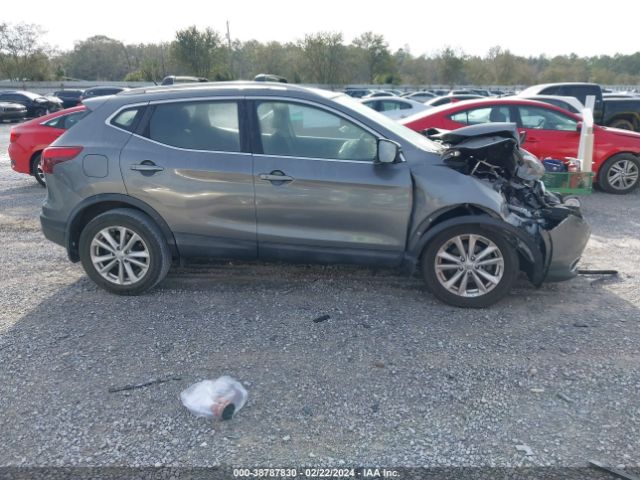 JN1BJ1CR9JW205775 Nissan Rogue Sport Sv