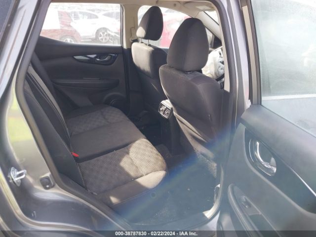 JN1BJ1CR9JW205775 Nissan Rogue Sport Sv
