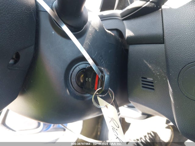 Honda FIT LX 2017 3HGGK5G53HM704212 Image 11