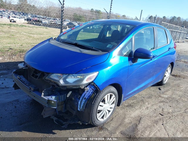 Honda FIT LX 2017 3HGGK5G53HM704212 Image 2
