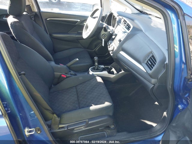 Honda FIT LX 2017 3HGGK5G53HM704212 Image 5