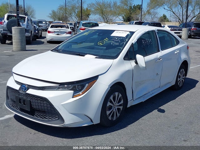 Toyota Corolla Hybrid Le 2022 JTDEAMDE8N3011026 Image 2
