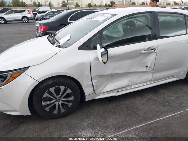 Toyota Corolla Hybrid Le 2022 JTDEAMDE8N3011026 Image 6