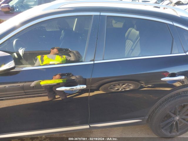 JN1BJ0RP7HM382976 Infiniti QX50