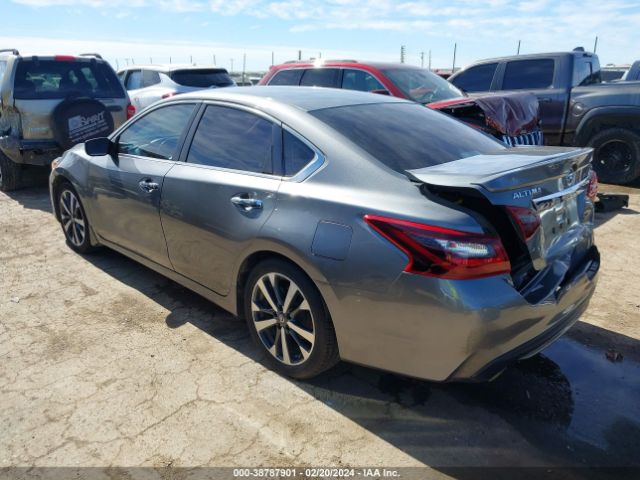 1N4AL3AP2HN308994 Nissan Altima 2.5 Sr
