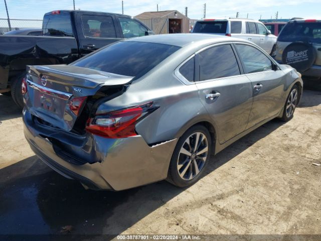 1N4AL3AP2HN308994 Nissan Altima 2.5 Sr