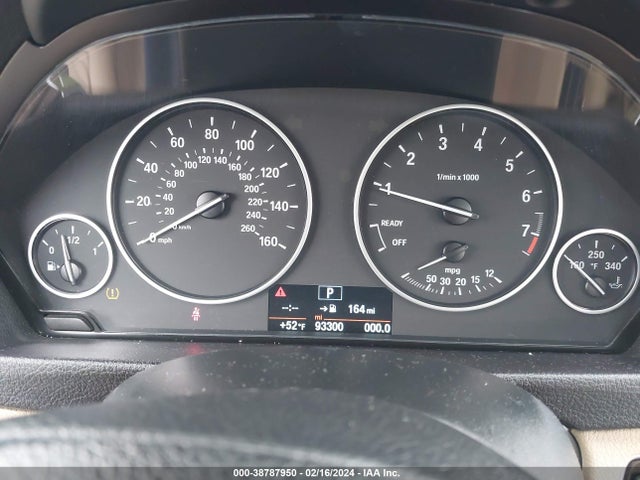 BMW 320i Xdrive 2016 WBA8E5G50GNU20564 Image 7