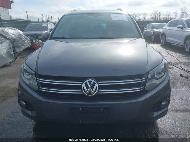 Продажа на аукционе авто 2016 Volkswagen Tiguan Se, vin: WVGBV7AX0GW583266, номер лота: 38787993