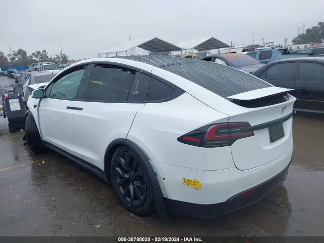 2022 TESLA MODEL X DUAL MOTOR ALL-WHEEL DRIVE/PLAID TRI MOTOR ALL-WHEEL DRIVE VIN: 7SAXCDE52NF339677