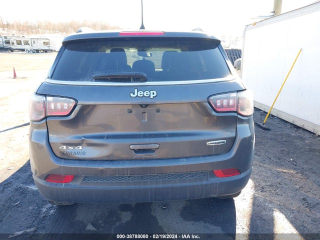 Jeep Compass Latitude Lux 4x4 2022 3C4NJDFB7NT129964 Image 16