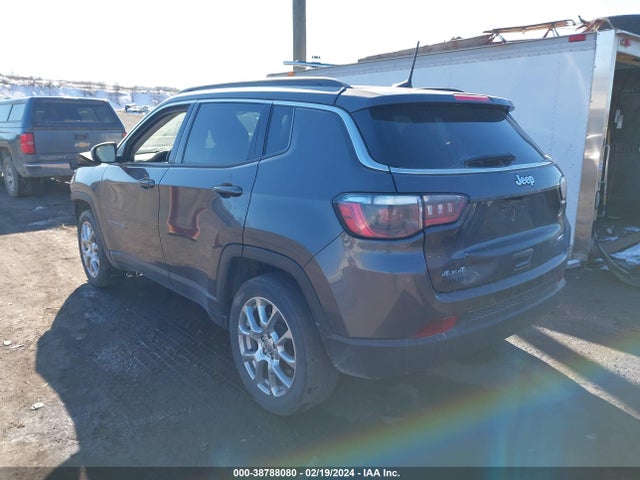 Jeep Compass Latitude Lux 4x4 2022 3C4NJDFB7NT129964 Image 3