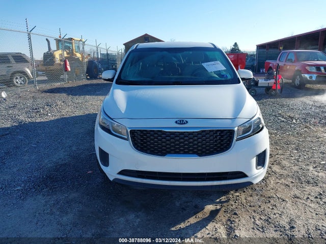 KIA SEDONA LX 2017 KNDMB5C17H6307509 Image 12