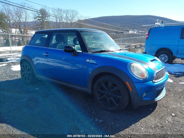 2007 MINI COOPER S WMWMF73507TT83203 Photo 0