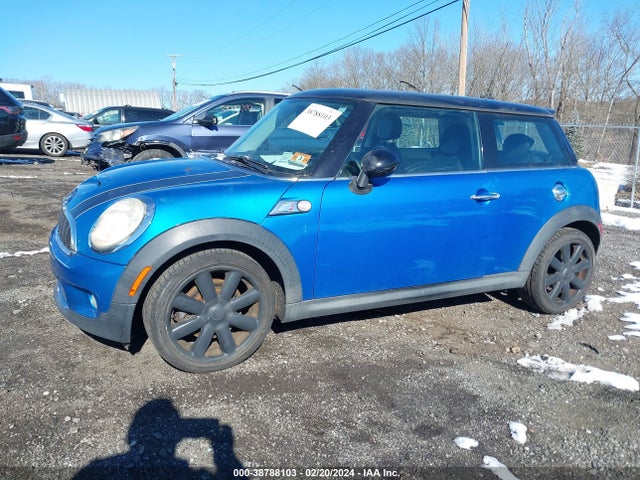 2007 MINI COOPER S WMWMF73507TT83203 Photo 1