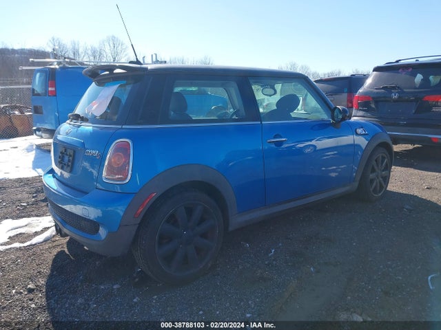 2007 MINI COOPER S WMWMF73507TT83203 Photo 3
