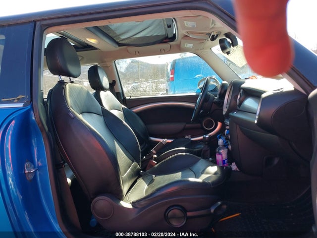 2007 MINI COOPER S WMWMF73507TT83203 Photo 4
