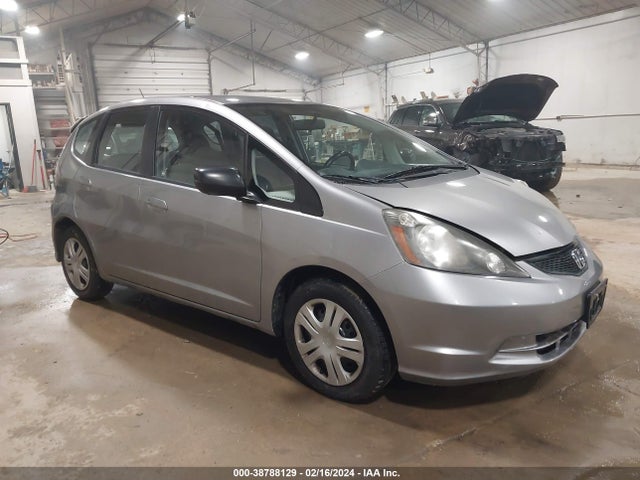 2010 HONDA FIT VIN: JHMGE8H26AS020634