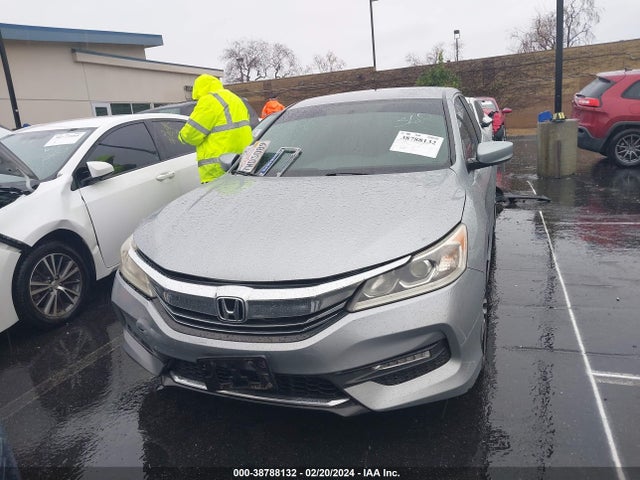 1HGCR2F1XHA121513 Honda Accord Sport Se