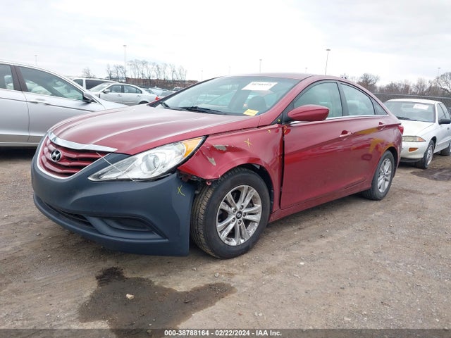 38788164 :رقم المزاد ، 5NPEB4ACXDH800023 vin ، 2013 Hyundai Sonata Gls مزاد بيع