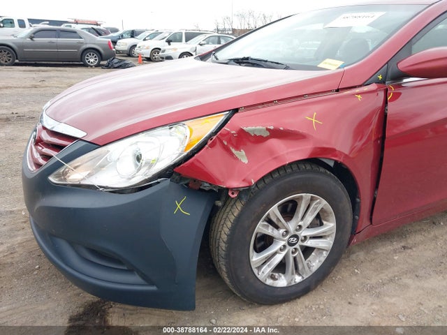 38788164 :رقم المزاد ، 5NPEB4ACXDH800023 vin ، 2013 Hyundai Sonata Gls مزاد بيع