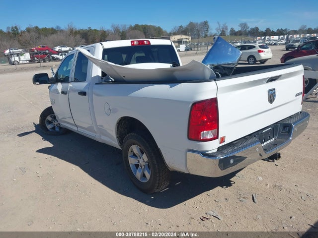 1C6RR7FG4LS129921 RAM 1500 Classic Tradesman Quad Cab 4x4 6'4 Box