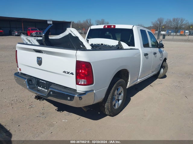 1C6RR7FG4LS129921 RAM 1500 Classic Tradesman Quad Cab 4x4 6'4 Box
