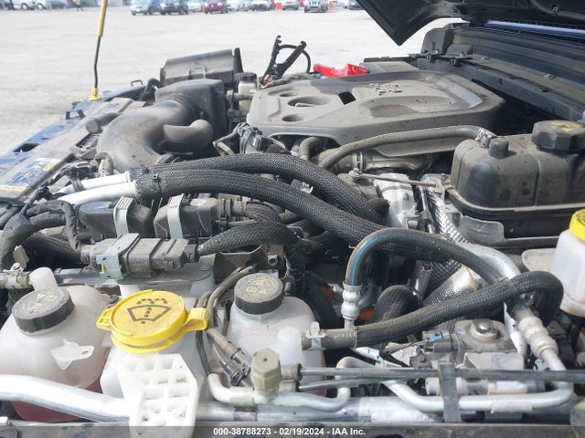 1C4JJXP60PW524695 Jeep Wrangler 4xe Sahara 4x4
